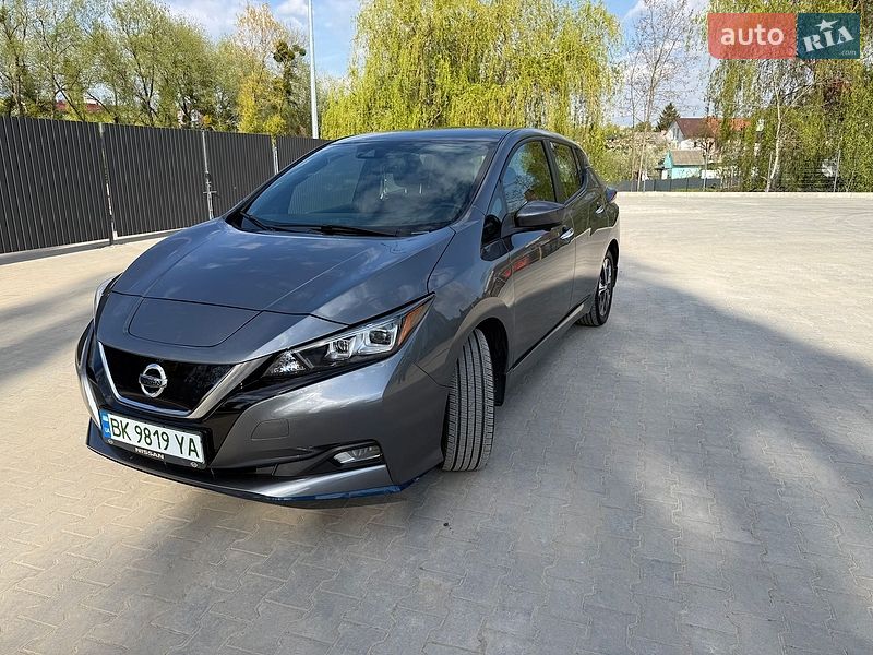 Хэтчбек Nissan Leaf 2022 в Ровно