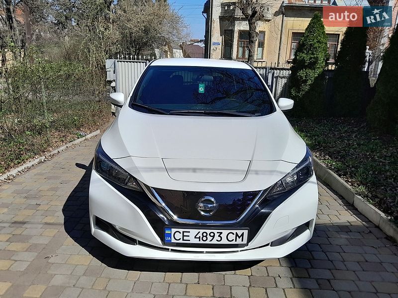 Хэтчбек Nissan Leaf 2019 в Черновцах