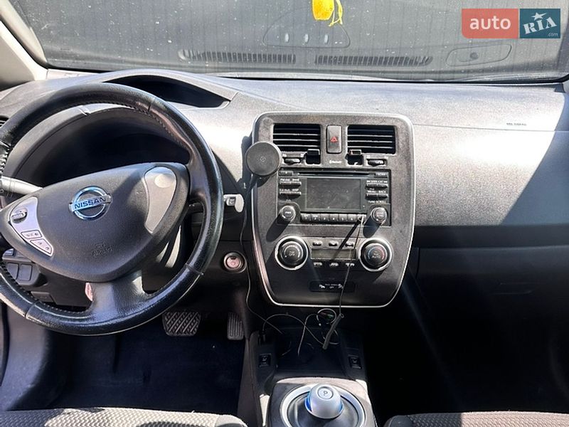 Хэтчбек Nissan Leaf 2014 в Львове