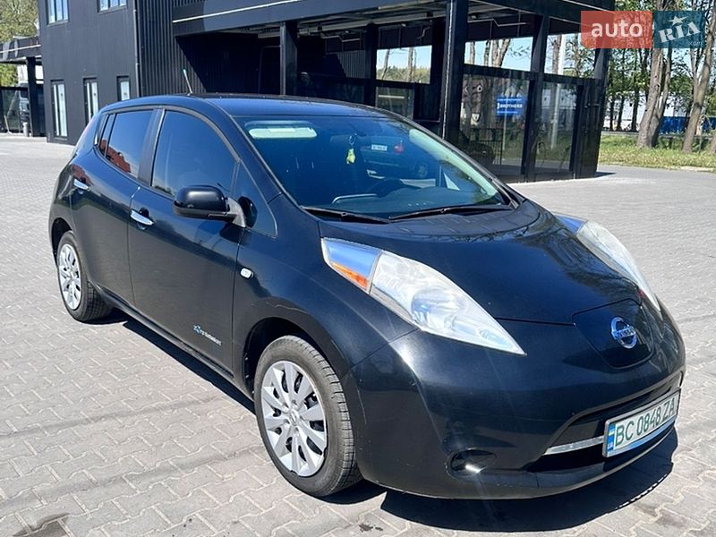Хэтчбек Nissan Leaf 2014 в Львове