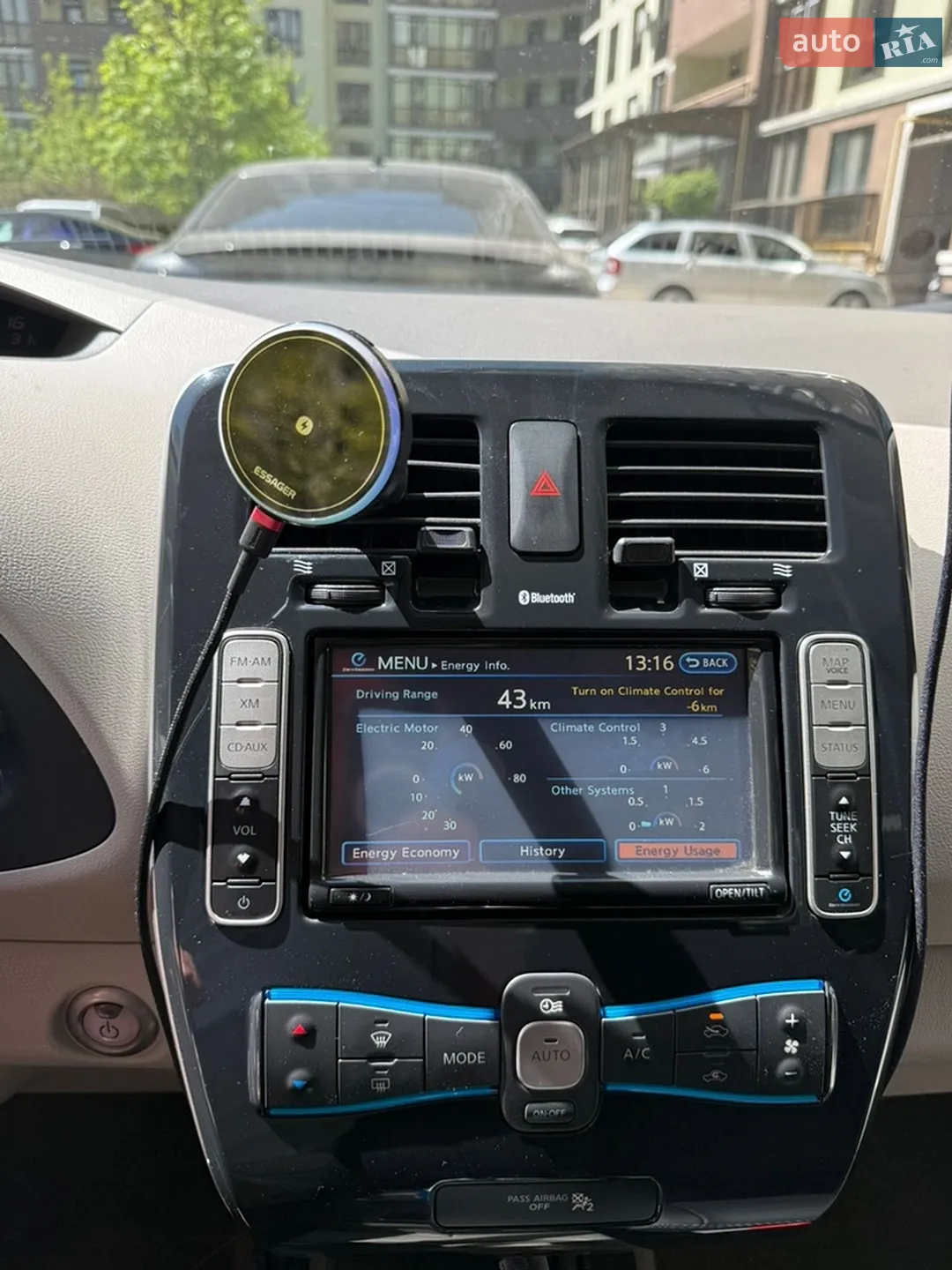 2011 Nissan Leaf - мініатюра 27