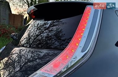 Хэтчбек Nissan Leaf 2016 в Днепре