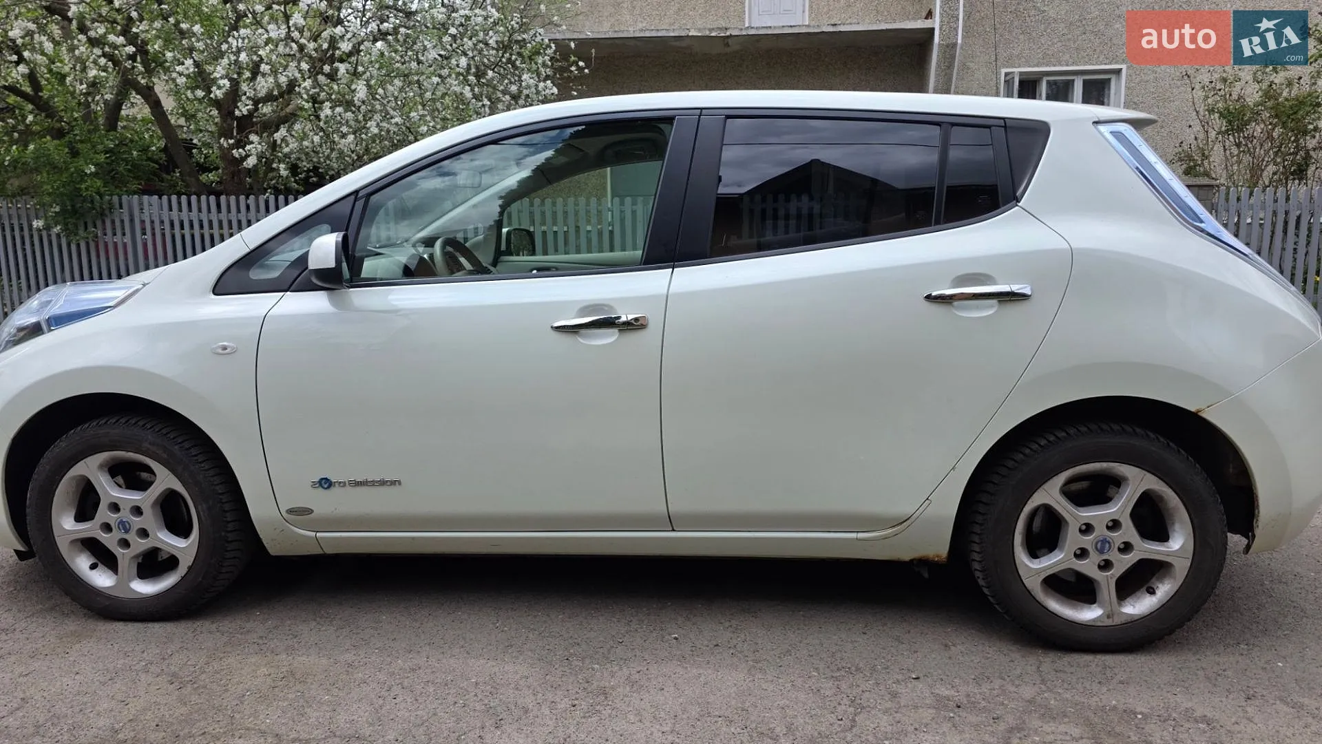2011 Nissan Leaf - мініатюра 15