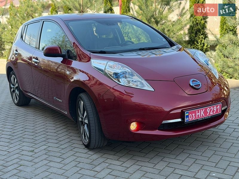 Хэтчбек Nissan Leaf 2017 в Золочеве