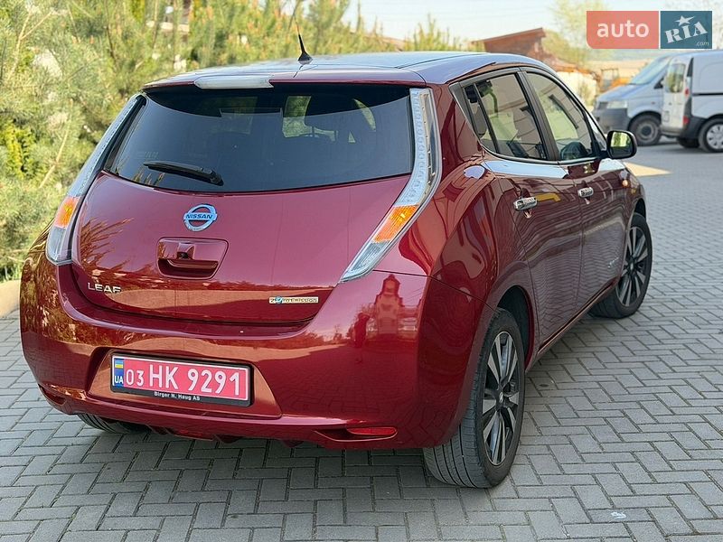 Хэтчбек Nissan Leaf 2017 в Золочеве