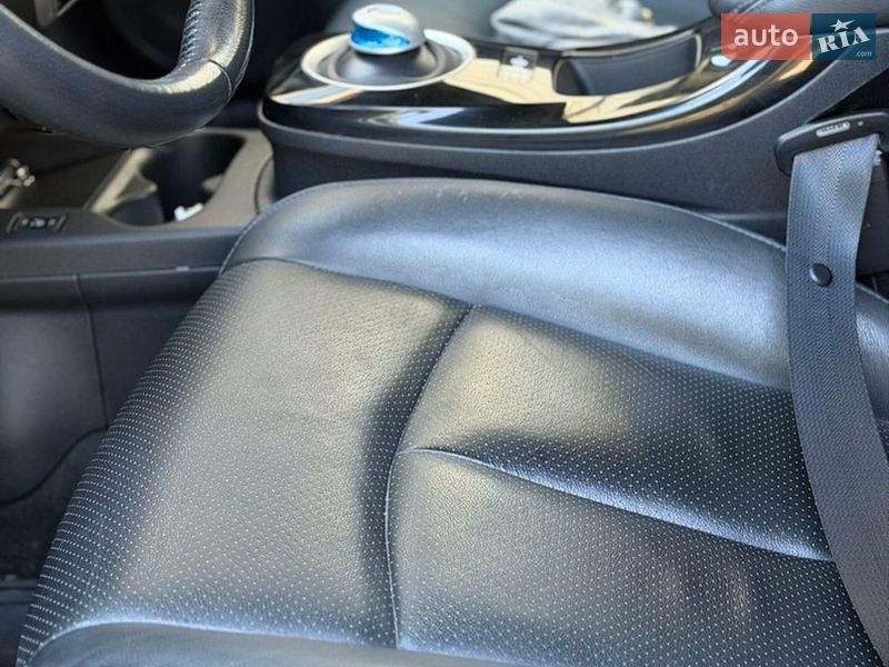 Хэтчбек Nissan Leaf 2017 в Золочеве