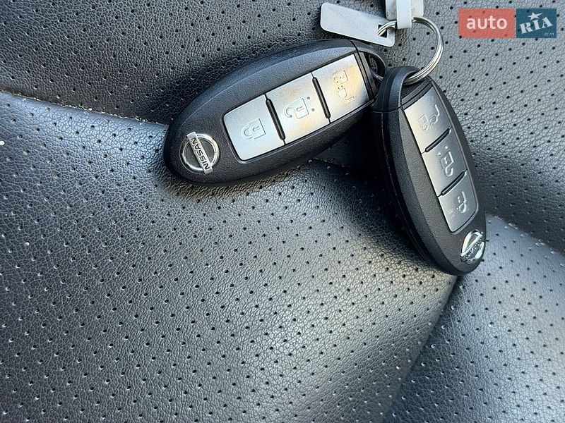 Хэтчбек Nissan Leaf 2017 в Золочеве