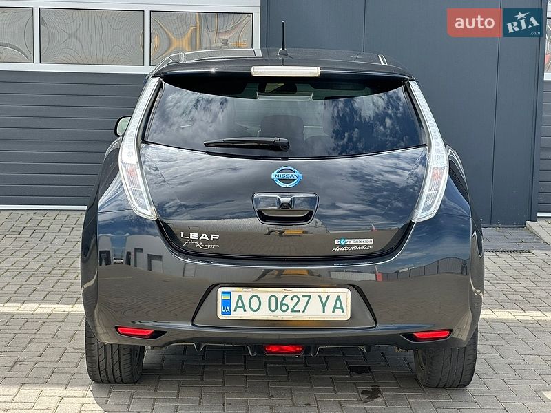 Хэтчбек Nissan Leaf 2014 в Мукачево