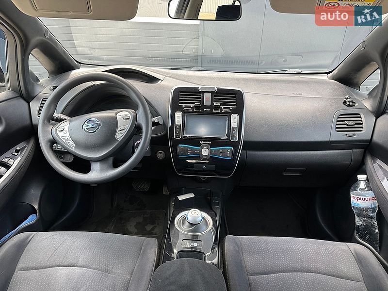 Хэтчбек Nissan Leaf 2014 в Мукачево