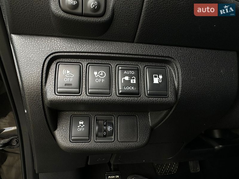 Хэтчбек Nissan Leaf 2014 в Мукачево