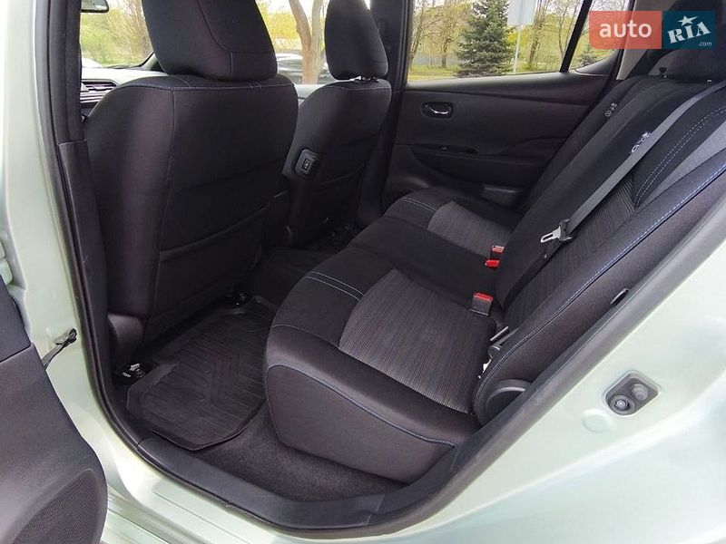 Хетчбек Nissan Leaf 2018 в Луцьку