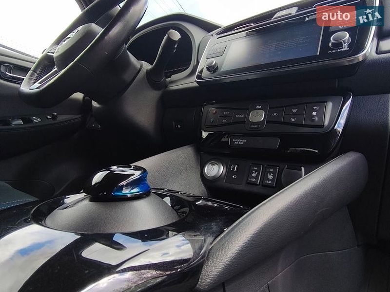 Хетчбек Nissan Leaf 2018 в Луцьку