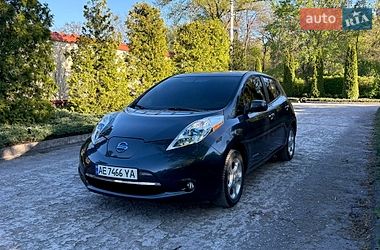 Хэтчбек Nissan Leaf 2013 в Каменском