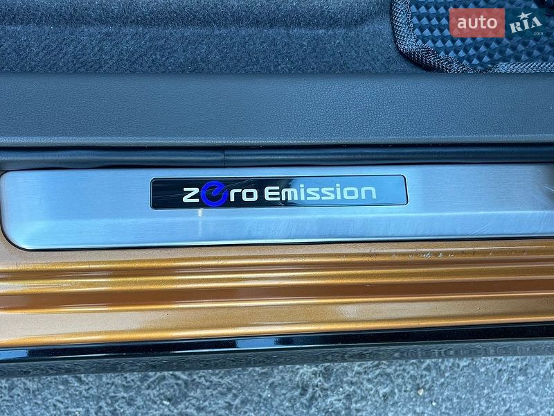 Хэтчбек Nissan Leaf 2016 в Одессе фото 44 Хэтчбек Nissan Leaf 2016 в Одессе