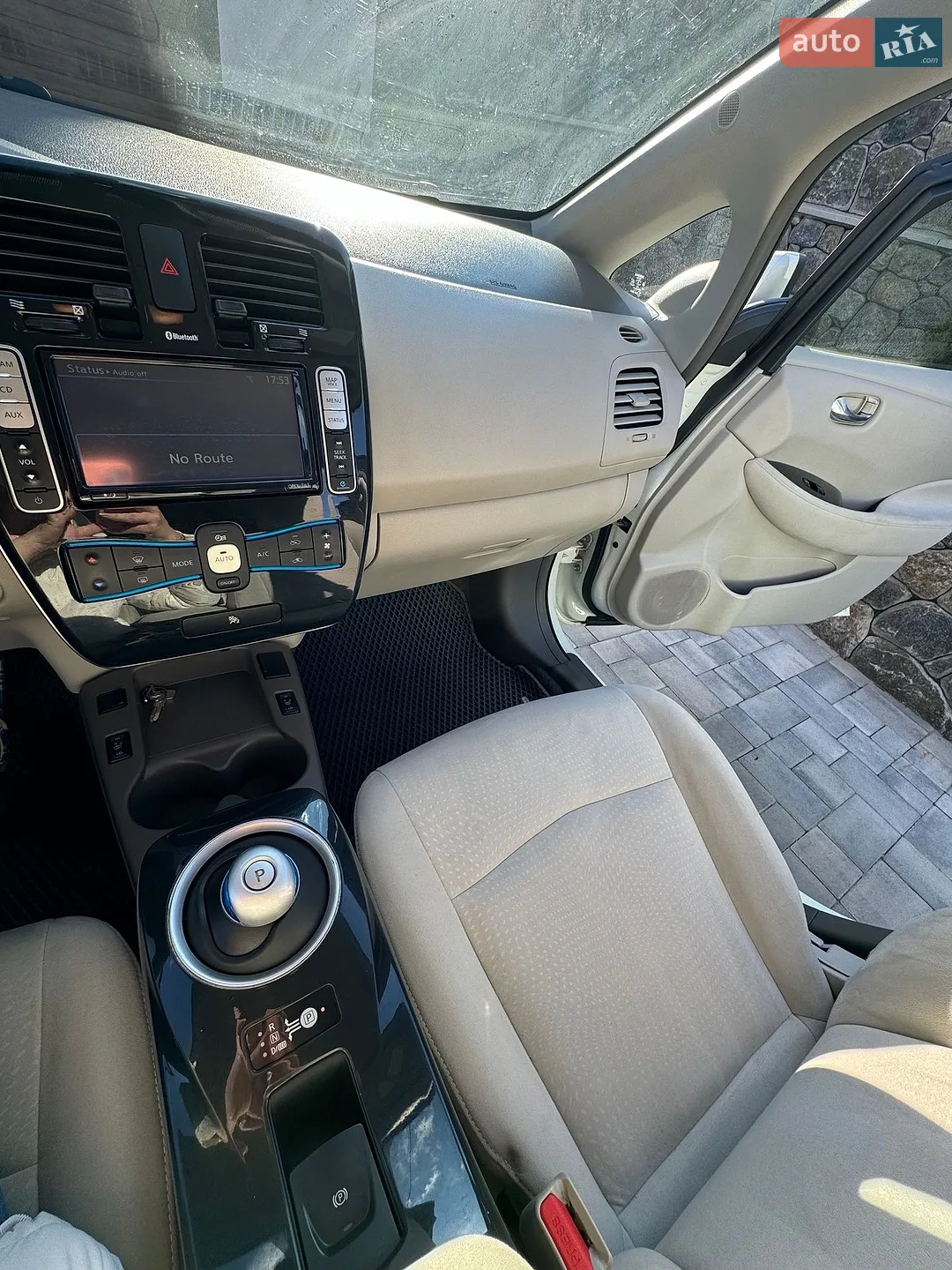2012 Nissan Leaf - мініатюра 16