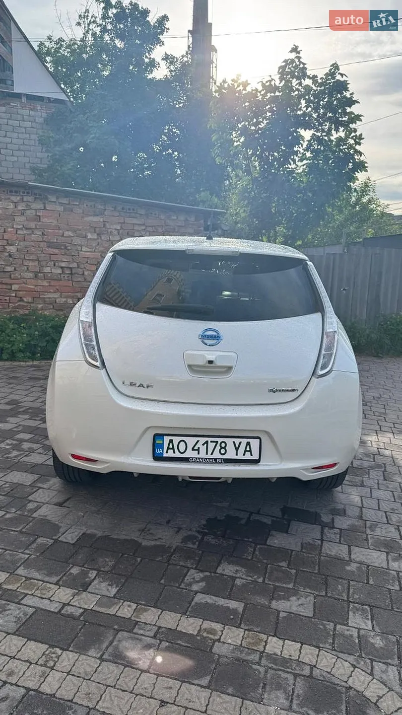 2014 Nissan Leaf - мініатюра 10
