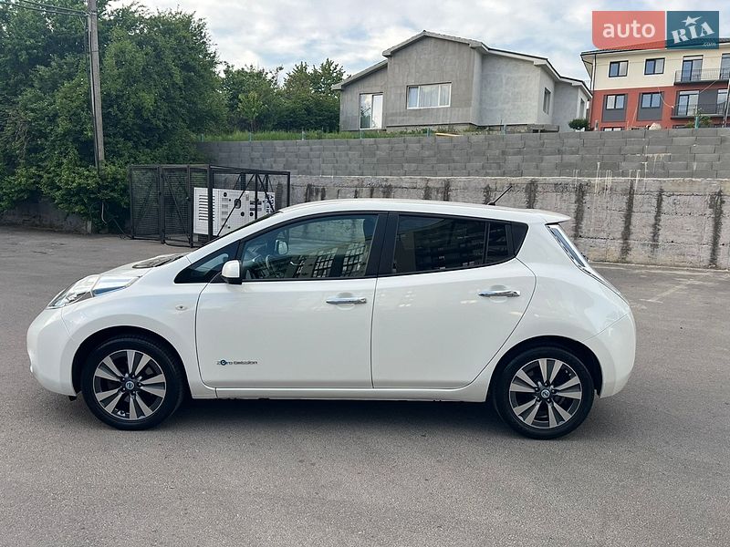 Nissan Leaf 2014