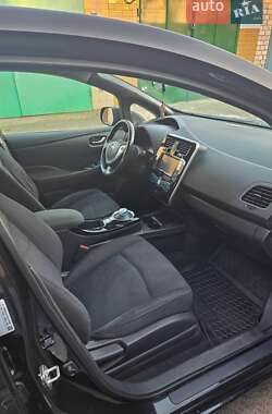 Хетчбек Nissan Leaf 2014 в Черкасах