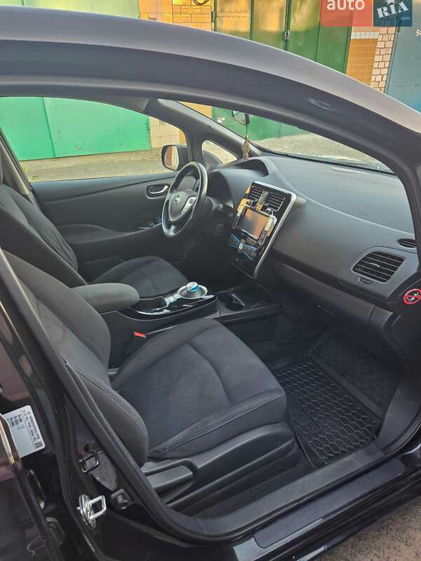 Хетчбек Nissan Leaf 2014 в Черкасах