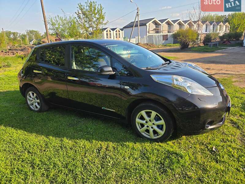 Хетчбек Nissan Leaf 2014 в Черкасах