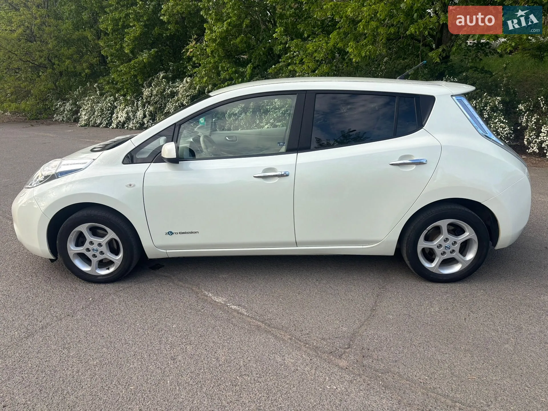 2012 Nissan Leaf - мініатюра 12