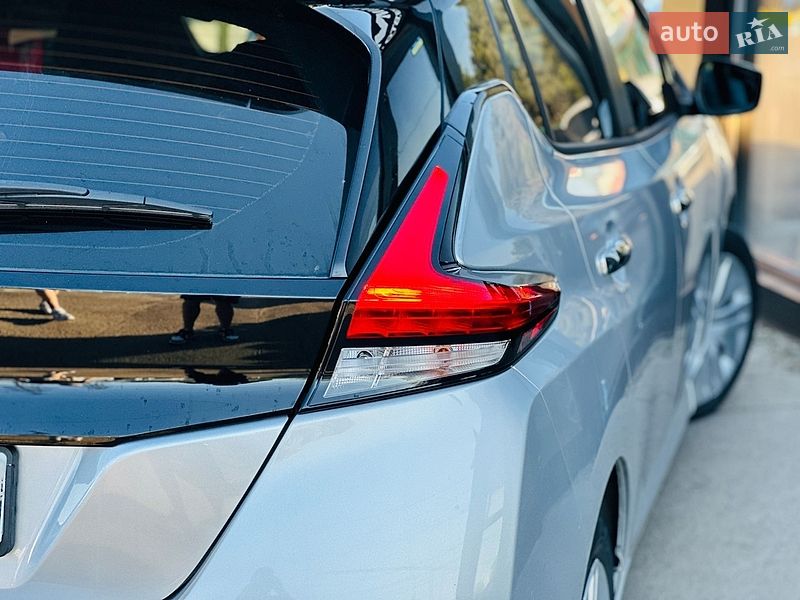 Хэтчбек Nissan Leaf 2024 в Харькове