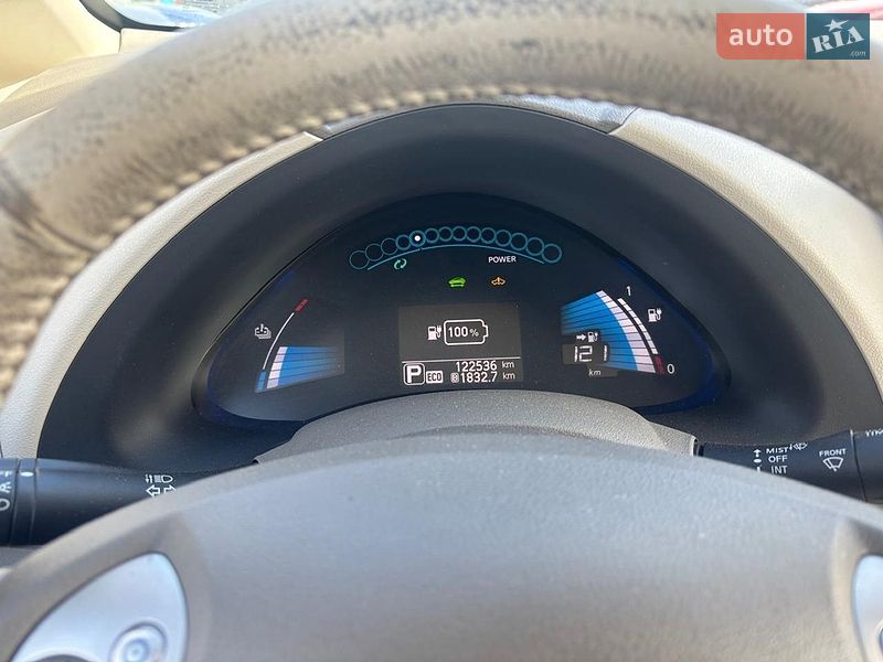 Хэтчбек Nissan Leaf 2013 в Киеве