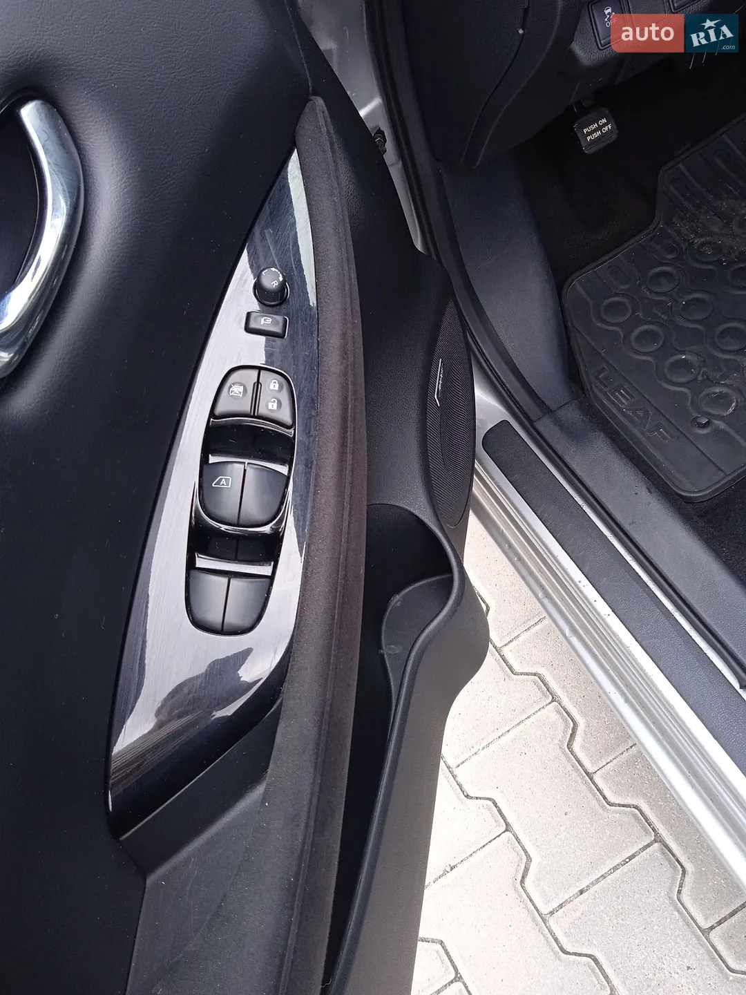 2017 Nissan Leaf - мініатюра 32
