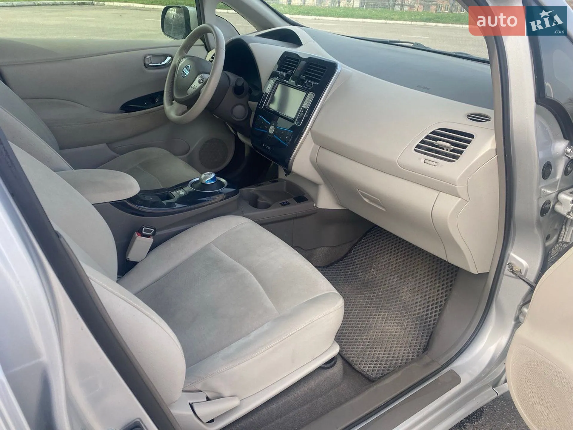 2012 Nissan Leaf - мініатюра 8