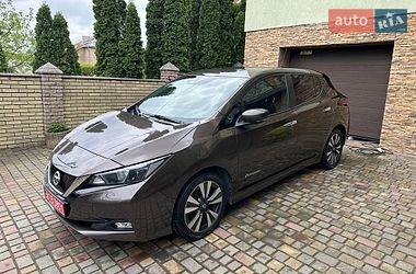 Хэтчбек Nissan Leaf 2018 в Черновцах