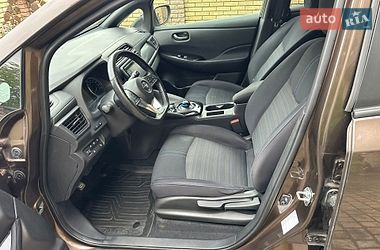Хэтчбек Nissan Leaf 2018 в Черновцах