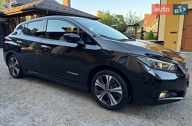 Хэтчбек Nissan Leaf 2019 в Львове
