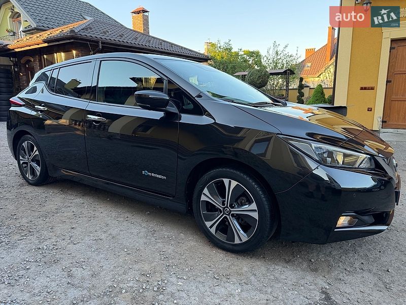 Хэтчбек Nissan Leaf 2019 в Львове