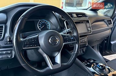 Хэтчбек Nissan Leaf 2019 в Львове