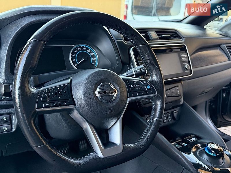 Хэтчбек Nissan Leaf 2019 в Львове