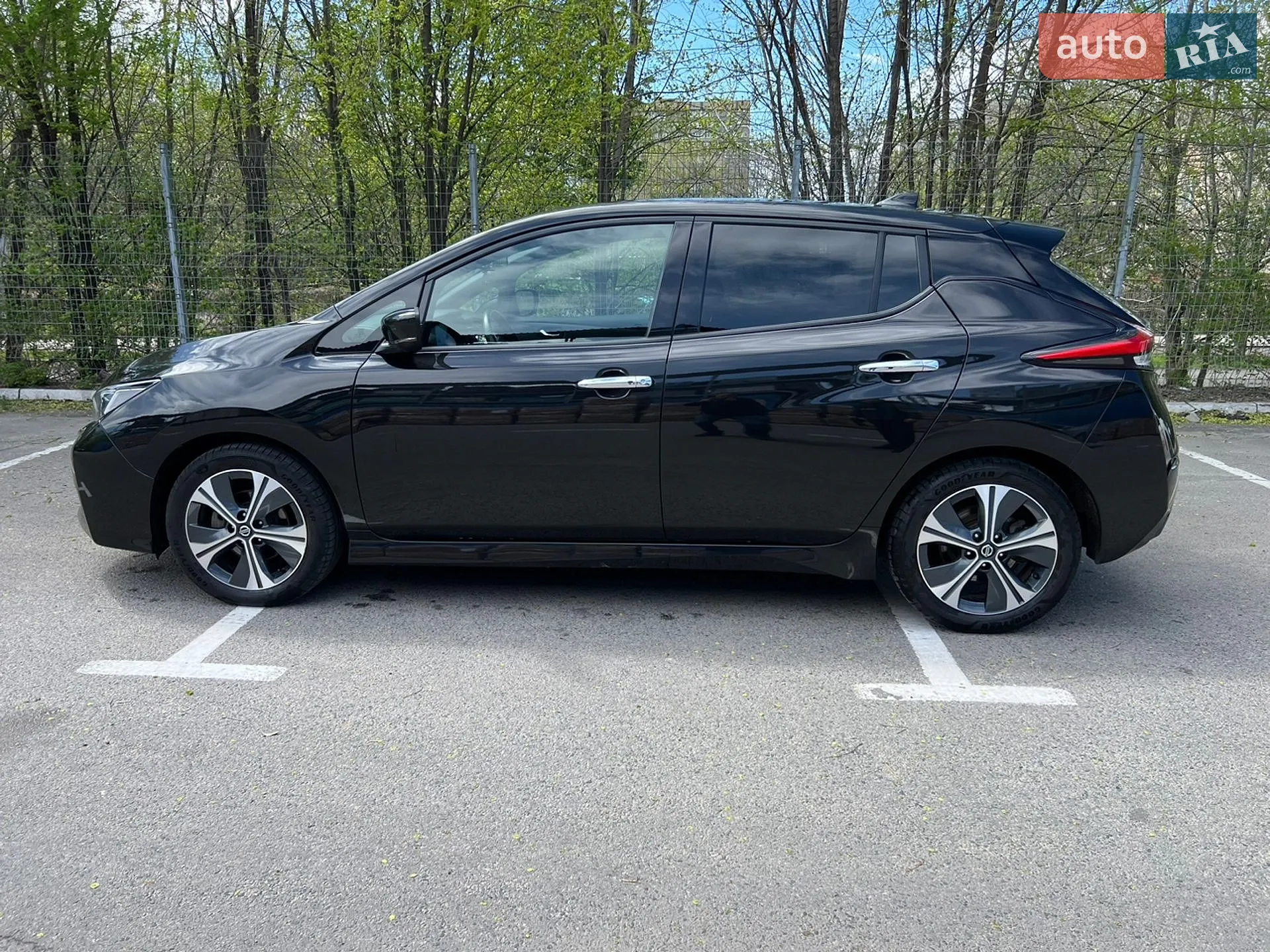 2021 Nissan Leaf - мініатюра 4