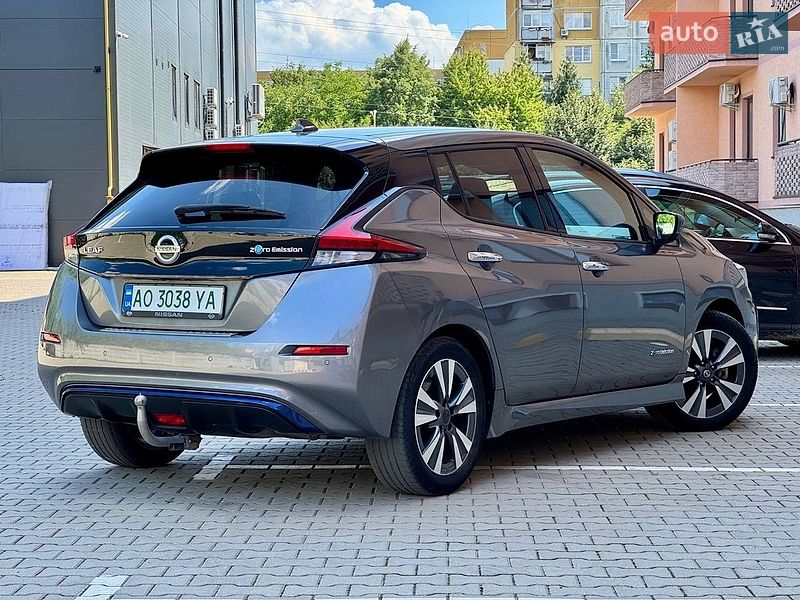 Хэтчбек Nissan Leaf 2018 в Львове
