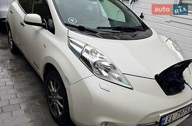 Хэтчбек Nissan Leaf 2014 в Калуше