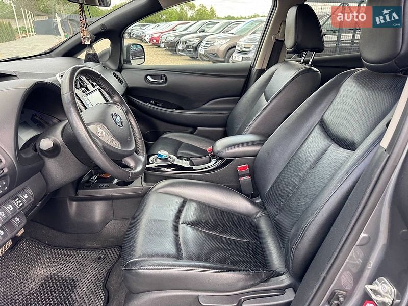 Хэтчбек Nissan Leaf 2015 в Стрые