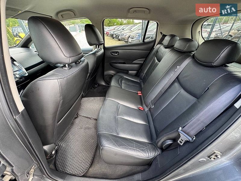 Хэтчбек Nissan Leaf 2015 в Стрые