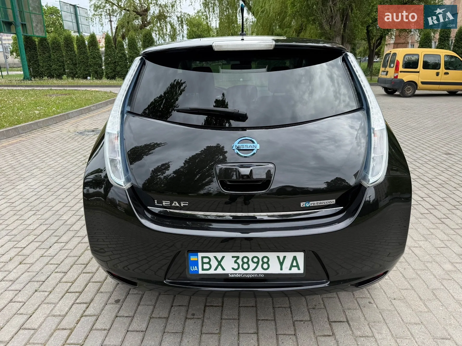 2013 Nissan Leaf - мініатюра 11