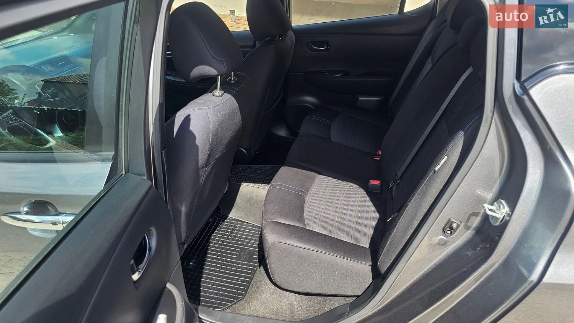 2020 Nissan Leaf - мініатюра 21
