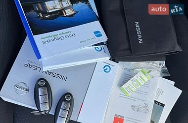 Хетчбек Nissan Leaf 2015 в Чернівцях