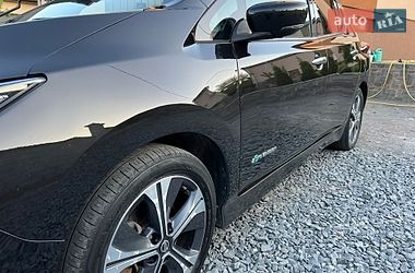 Хетчбек Nissan Leaf 2018 в Рівному