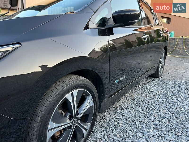 Хетчбек Nissan Leaf 2018 в Рівному