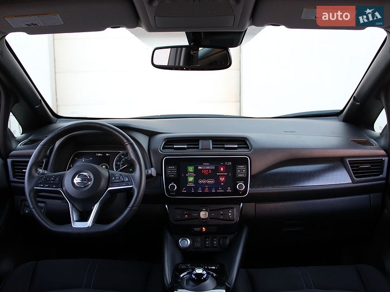Хетчбек Nissan Leaf 2021 в Сарнах