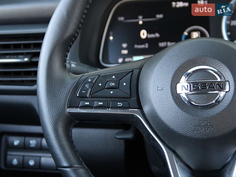 Хетчбек Nissan Leaf 2021 в Сарнах