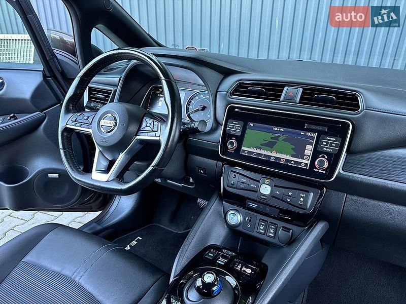 Хэтчбек Nissan Leaf 2018 в Дрогобыче