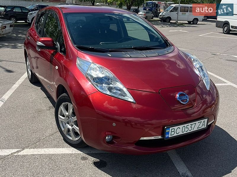 Хетчбек Nissan Leaf 2013 в Львові
