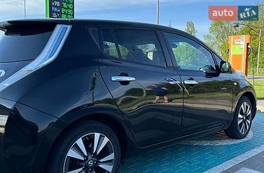 Хэтчбек Nissan Leaf 2016 в Луцке
